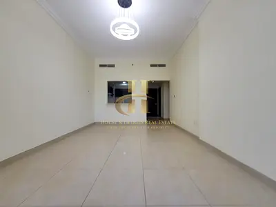 Spacious 2 BHK | Near to Bus stop | On Mid floor