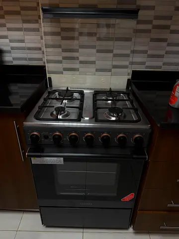 Toshiba 4 Burner Gas Cooker with Oven