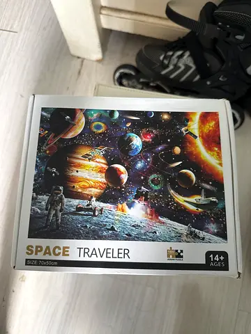 Space Traveler 1000-piece Jigsaw Puzzle