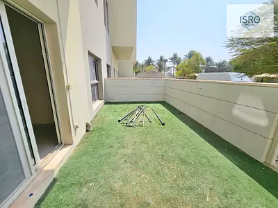1BEDROOM 2BATHROOM ground floor with Garden