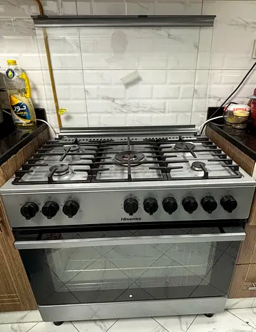 Hisense 5-Burner Gas Cooker with Oven