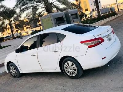 2015 Nissan Sentra S 1.6L GCC Specs - Excellent Condition