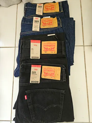 Bundle of 4 New Levis 501 Men’s Jeans (Various Dark Washes) - Size 36W (new)