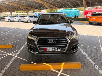 Pristine Audi Q7 2018 | 45 TFSI Quattro | GCC Specs