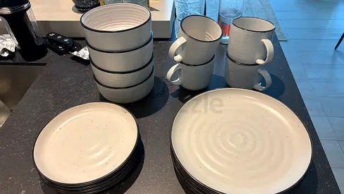 Ceramic Dinner Set - Plates, Mugs, Bowls