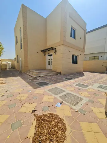 الحوشي | فيلا مستقلة | 4 غرف ماستر | دوبلكس | 4,500 قدم | 130 ألف