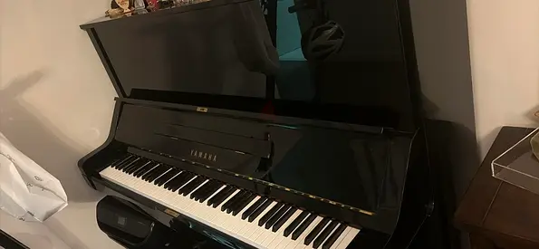 Yamaha MC10A upright piano