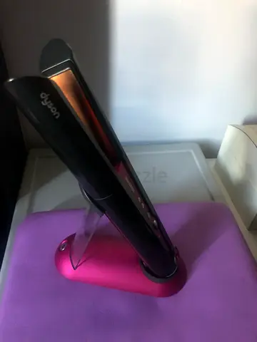 Dyson Airstrait Straightener
