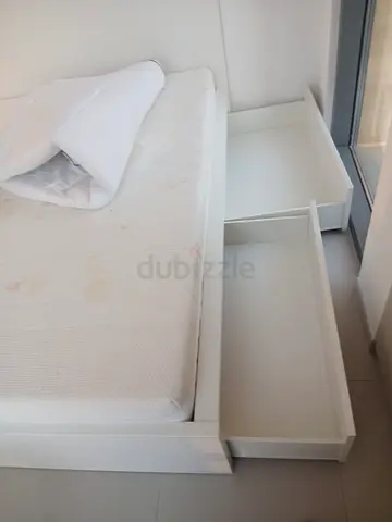 Ikea malm King size bed with matters 2 storage