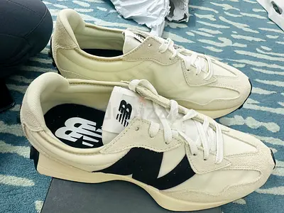 Used New Balance 327 sneakers — off-white/black, size 43 / UK 9