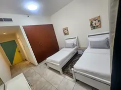Spacious Bedroom with sharing washroom available for 2 indian bachelor/couples in al mankhool