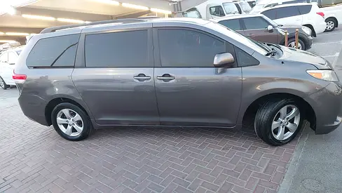 صورة 3 لـ 2011 Toyota SIENNA