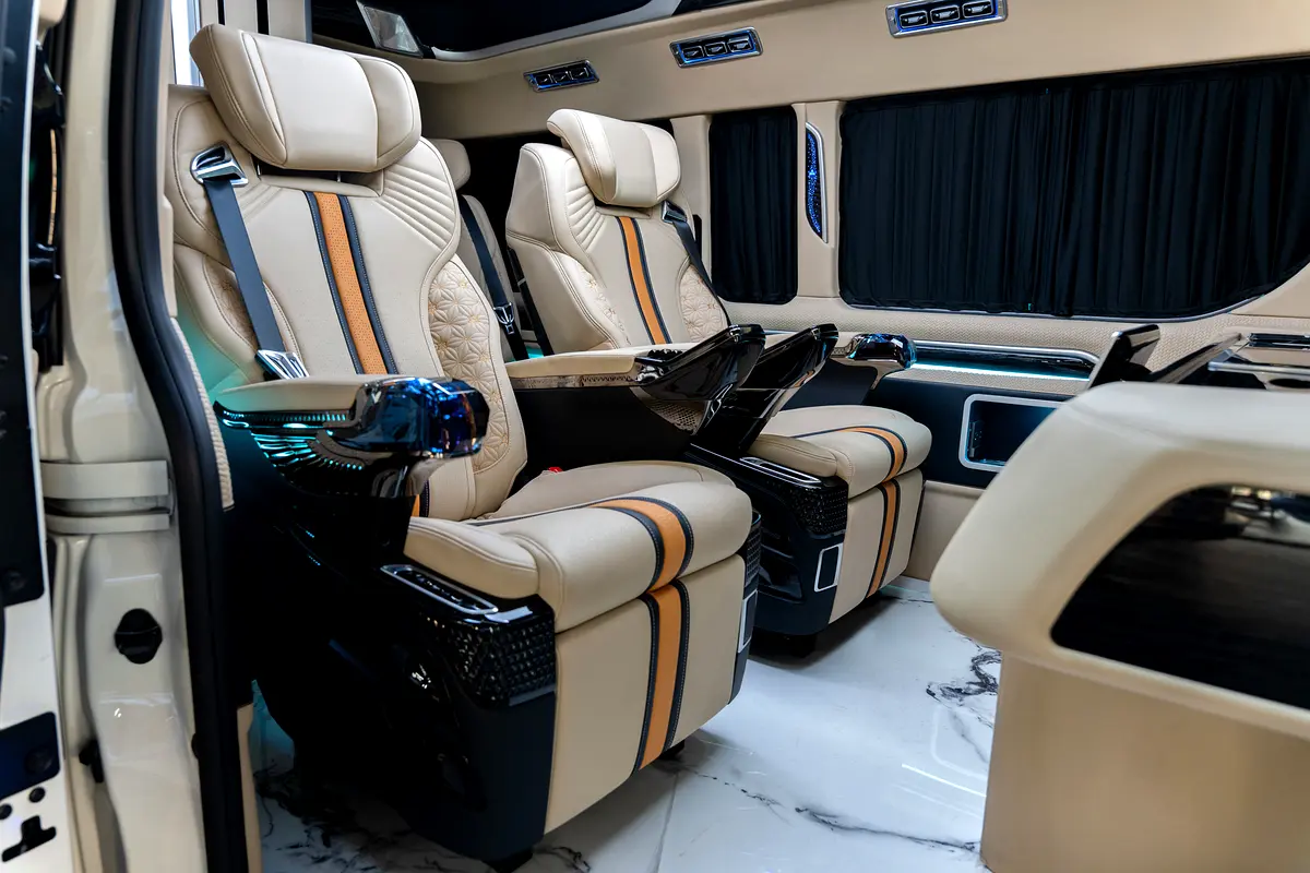 Toyota Hiace 2025