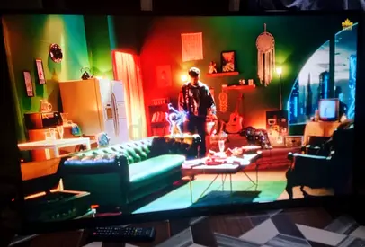 60”LCD TV