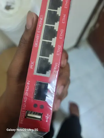 MikroTik RouterBoard RB2011UiAS-2HnD-IN Gigabit Router