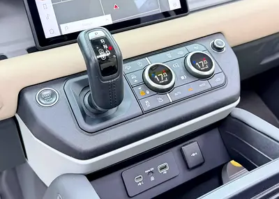 صورة مصغرة 13 لـ 2020 LAND Rover DEFENDER