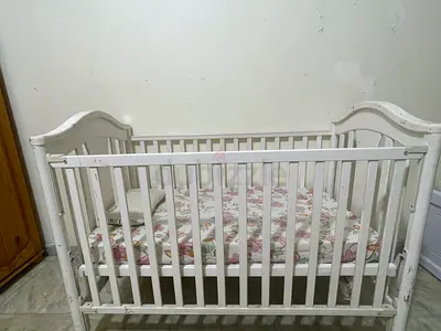 White Wooden Baby Crib with Mattress - Good Condition