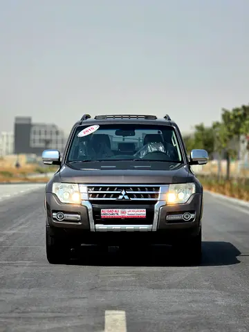 Mitsubishi Pajero GLS 2015 GCC Specs - Well Maintained