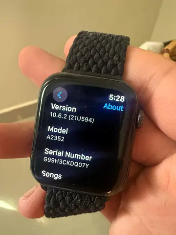 Apple Watch Series 6 (A2352) - 44mm- Good Working Condition, with original straps and charger