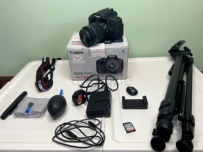 Canon EOS 750D DSLR Camera Bundle with all Accessories in its original pack (like new, barely used)