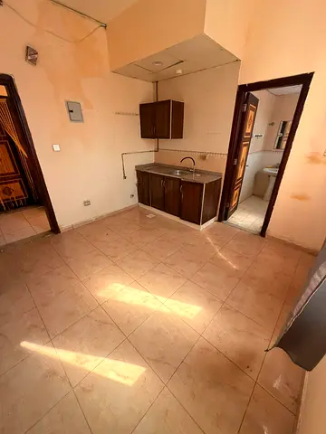 Annual Studio for Rent in Al Qulaya, Sharjah A comfortable studio apartment in a prime location close to all essential services and public transporta