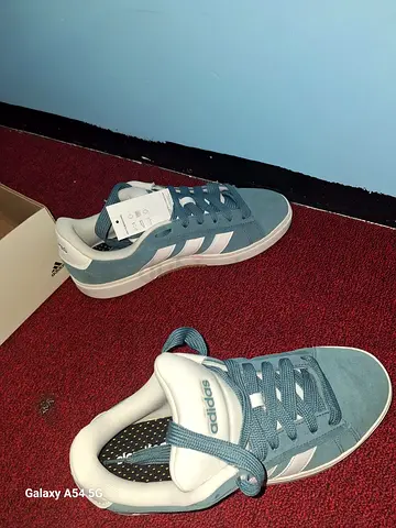 Adidas Shoes With bill Size 46