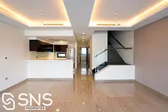 Walk to Golf Club | Single Row | Kitchen Appliances