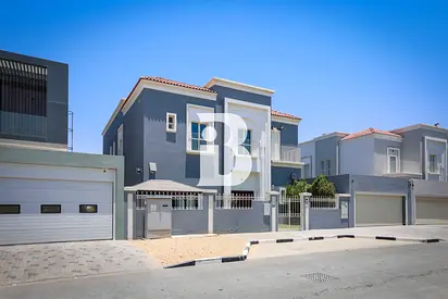 7 bedroom | Vastu | Pool | 8 car park