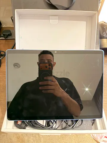 Micesoft 11 pro 256G iPad (with box and charger) - Good condition new