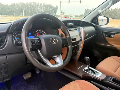 2016 Toyota FORTUNER 照片 15