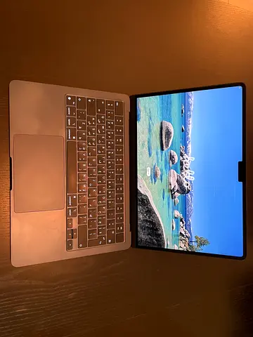 Macbook Air 13.6 inch 256GB M2