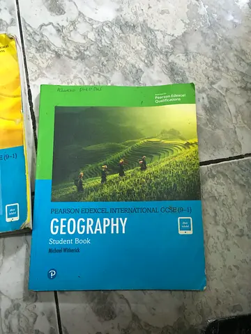 Pearson Edexcel International GCSE Geography Student Book (used)