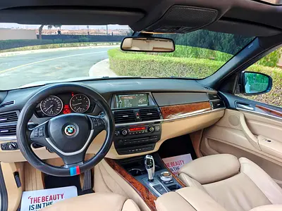 BMW X5 LCI E70 • 2-Keys • xDrive 35i Luxury M Sport • Full Option 7-Seater GCC • Supreme Condition