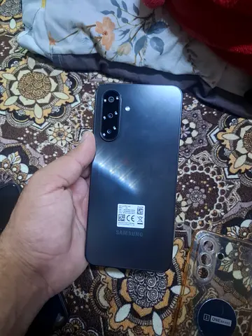 Samsung smartphone - good condition, working well