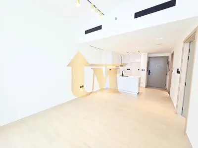 Pool View| High Floor| Prime Location