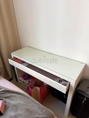 IKEA MALM dressing table FOR SALE
