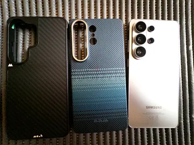 Samsung S26 Ultra 512GB — Silver Shadow (Samsung Exclusive) — AED 4,300 (slightly negotiable)