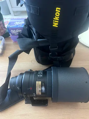 Nikon AF-S NIKKOR 300mm f/2.8G IF-ED VR Lens – Used Only Once – Like New – Original Case