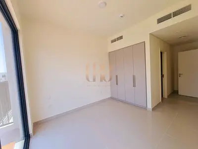 Luxury 3BR Villa + Maid's Room | Greenview Home