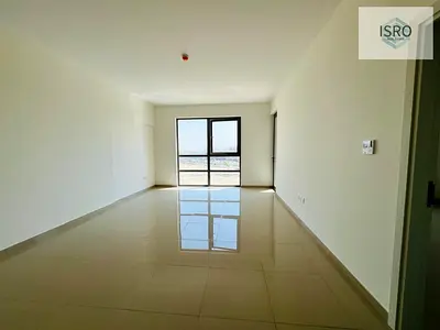LARGE SIZE ONE BEDROOM READY TO MOVE