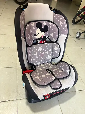 Mickey Mouse toddler car seat - good condition