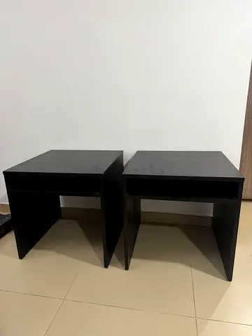 Set of 2 black bedside/end tables with open shelf
