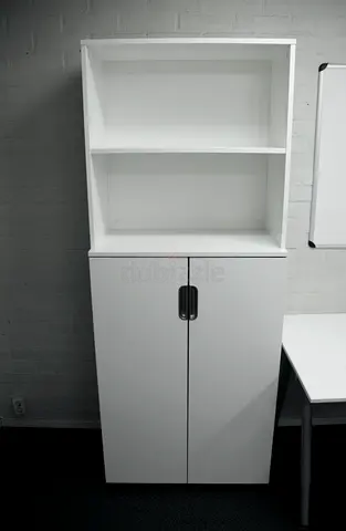 Ikea bookshelf/cabinet (white)