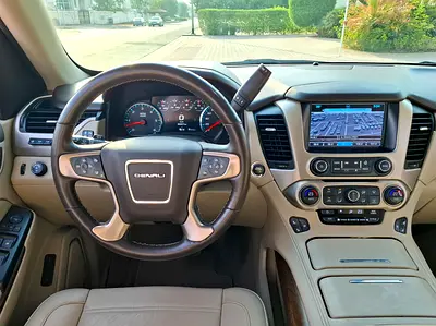 2019 GMC YUKON — фото 9