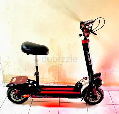Electric Scooter with Seat — , Foldable Deck, Good Condition display system