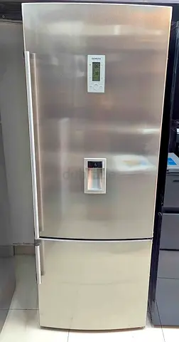 Siemens fridge bottom freezer water dispenser