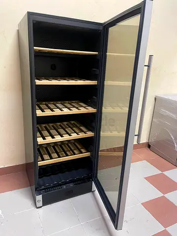 Vestfrost Wine Cooler – Black (Made in Denmark)