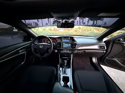 2017 Honda ACCORD 缩略图 6