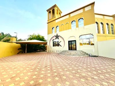 Spacious 3 Bedrooms Private Villa with Tenancy Contract