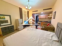 A studio with distinctive furnishings is available for monthly rent 4000